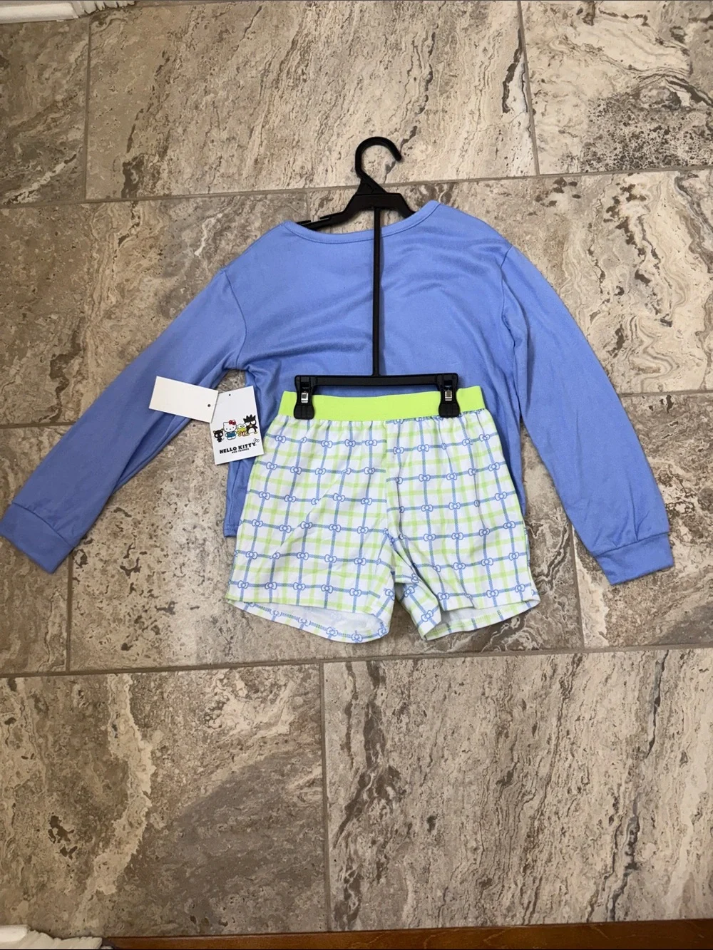 NWT Size large 10-12 Hello Kitty Long Sleeve with Plaid Shorts Pajama Set